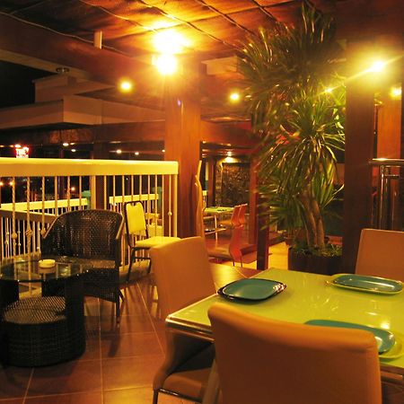 The Bellavista Hotel Lapu-Lapu City Esterno foto