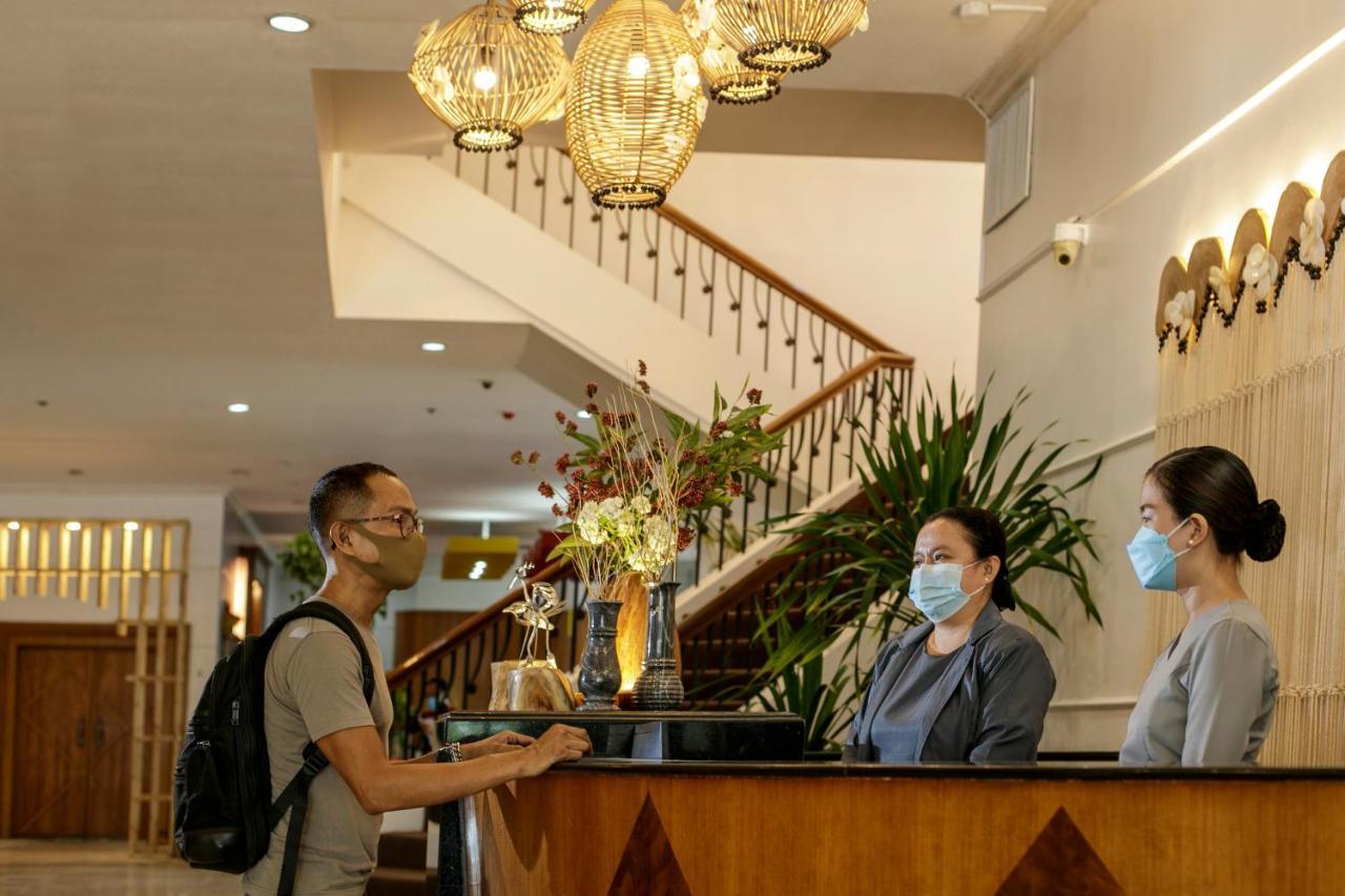 The Bellavista Hotel Lapu-Lapu City Esterno foto