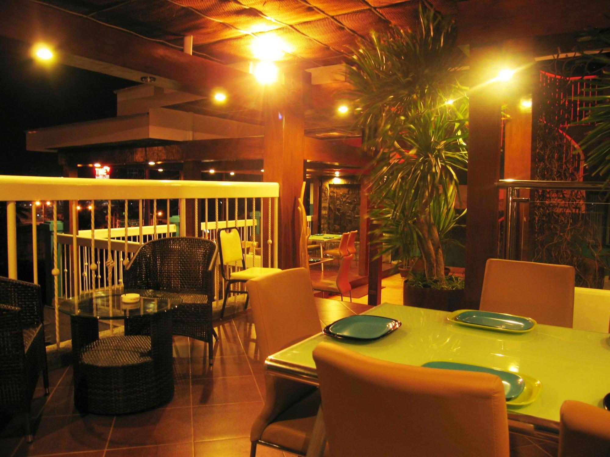 The Bellavista Hotel Lapu-Lapu City Esterno foto