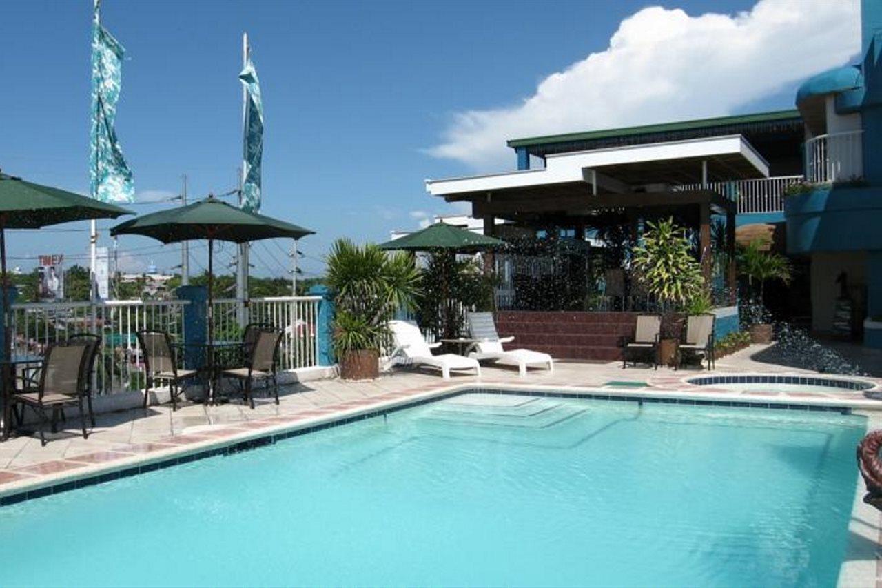 The Bellavista Hotel Lapu-Lapu City Esterno foto