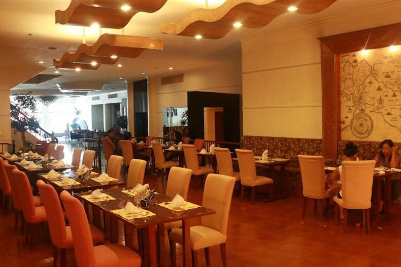 The Bellavista Hotel Lapu-Lapu City Esterno foto