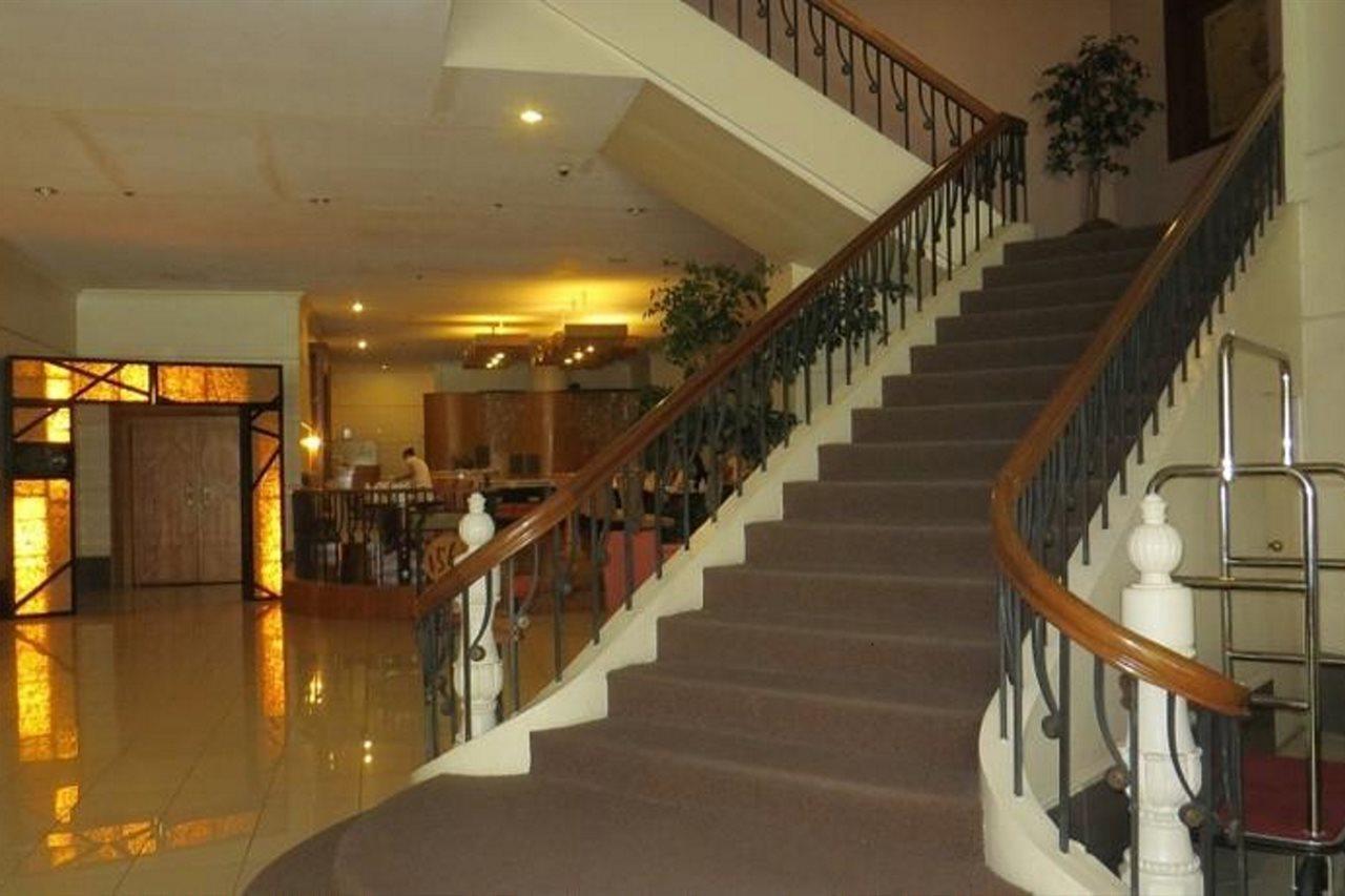 The Bellavista Hotel Lapu-Lapu City Esterno foto