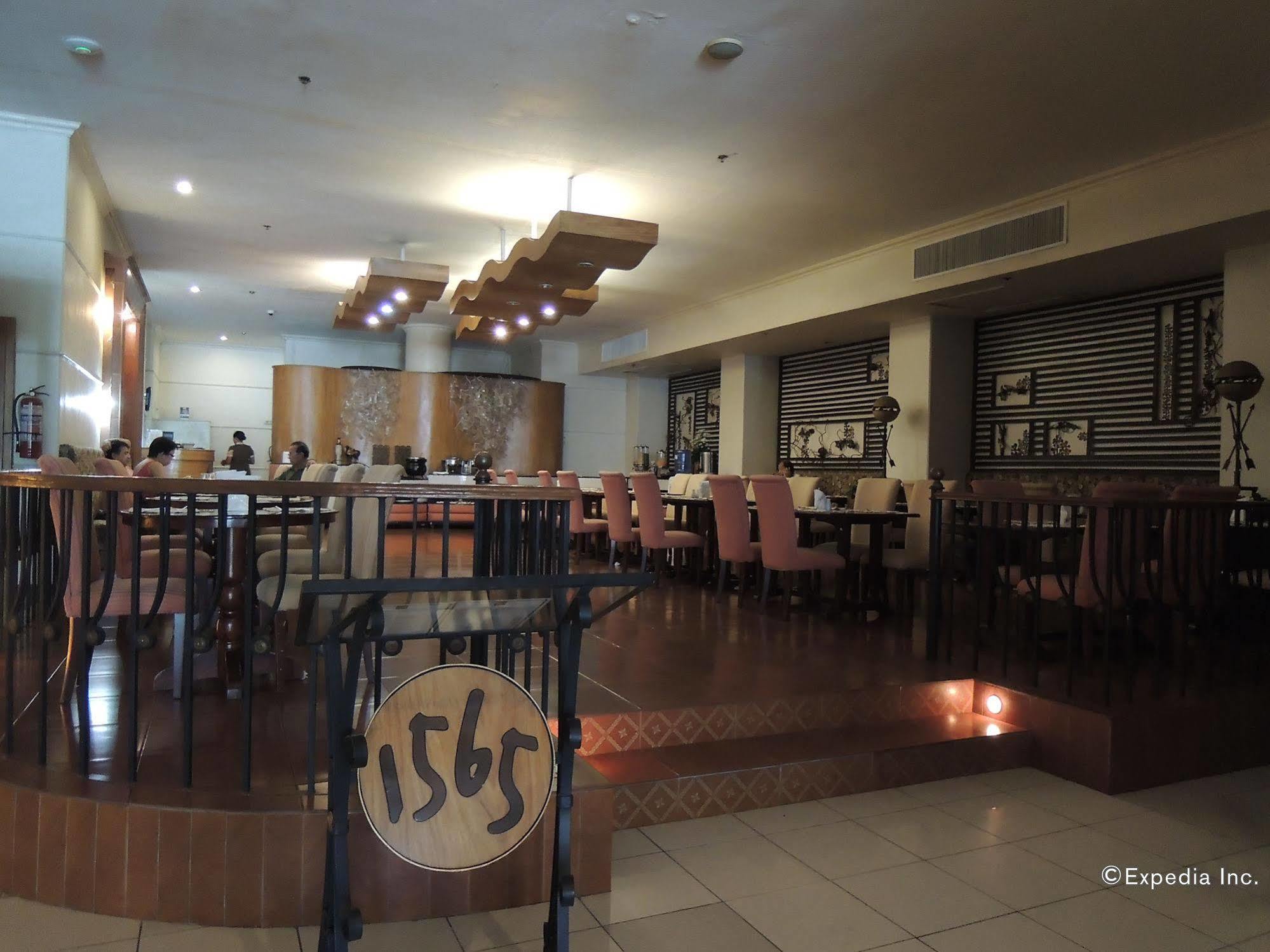 The Bellavista Hotel Lapu-Lapu City Esterno foto
