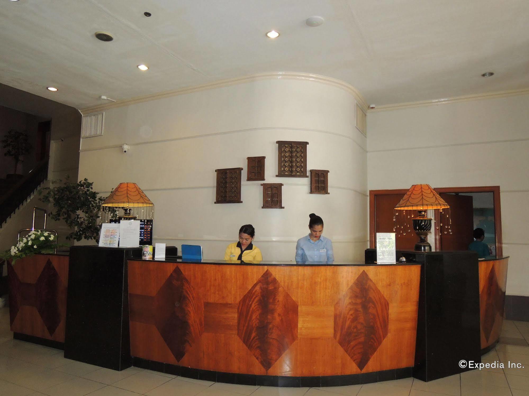 The Bellavista Hotel Lapu-Lapu City Esterno foto