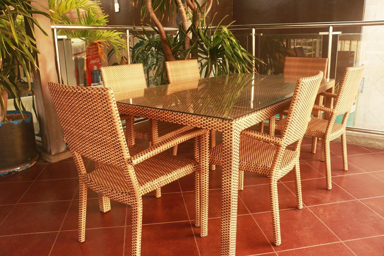The Bellavista Hotel Lapu-Lapu City Esterno foto